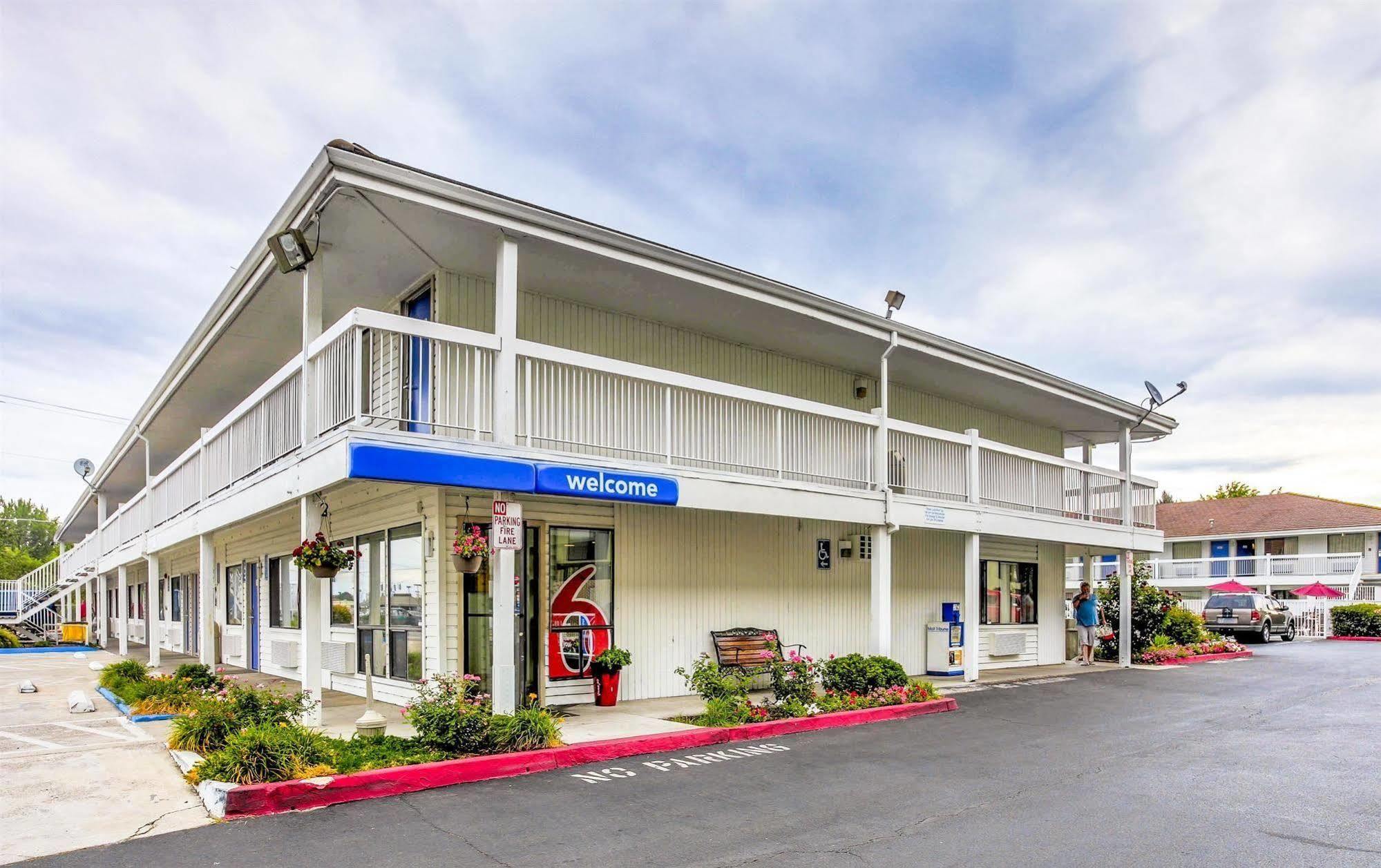 Motel 6-Medford, Or - North 외부 사진